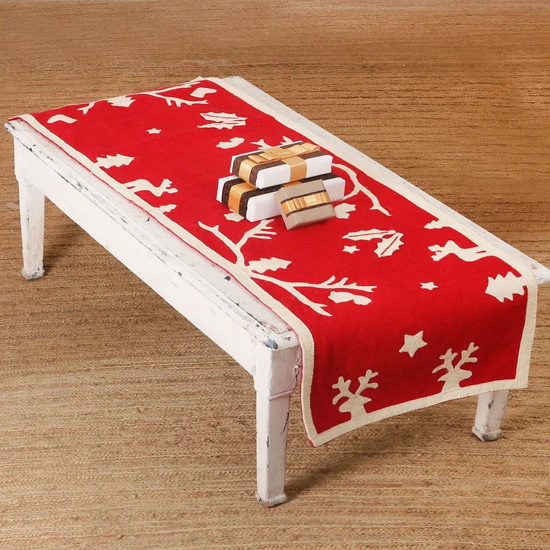 Red Holidays Wool Felt Christmas Table Runner technical drawing
