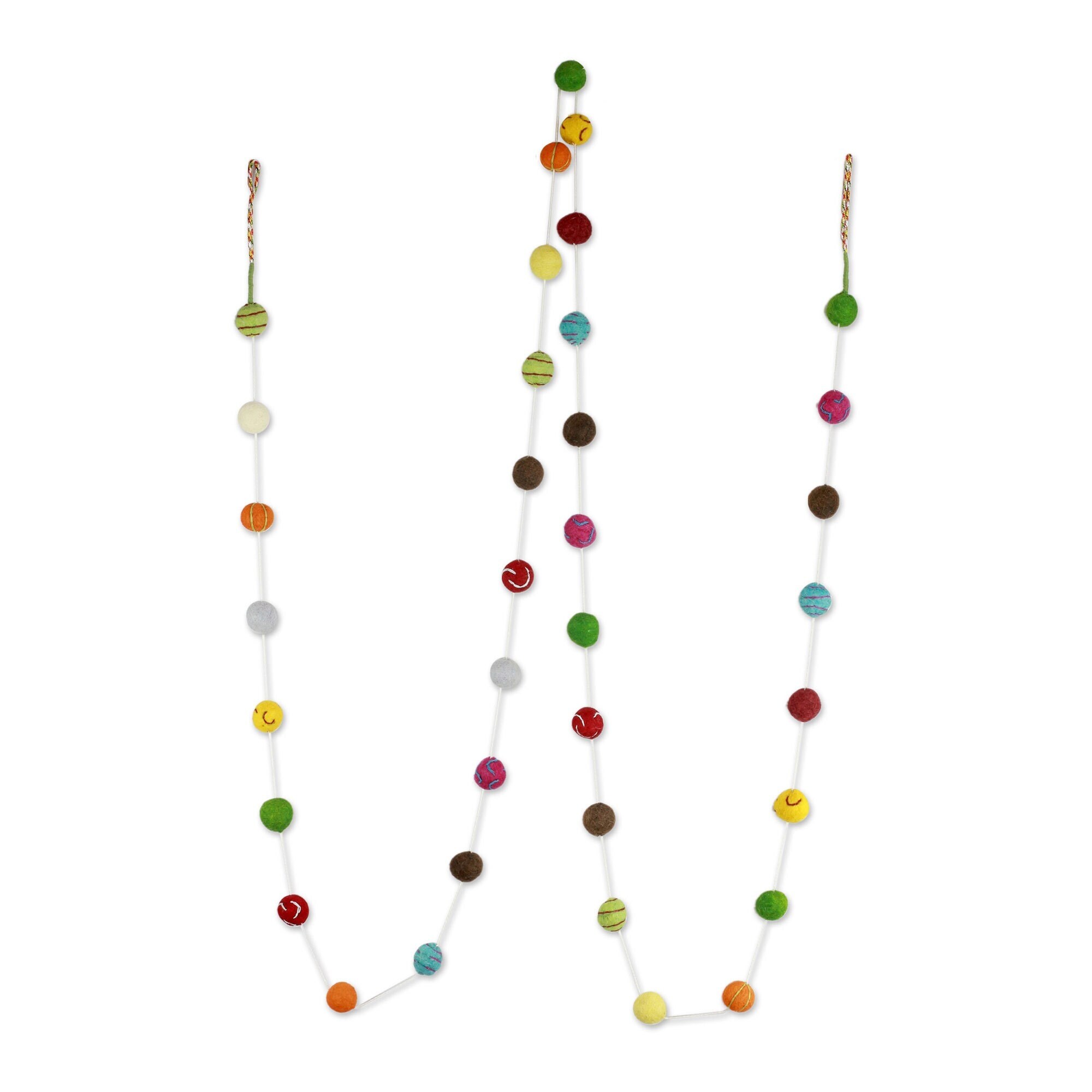 Handorigins  Handcrafted Wool 'Gumdrop Pompoms' Christmas Tree Garland (India)  BY    Rajesh ghloth technical drawing