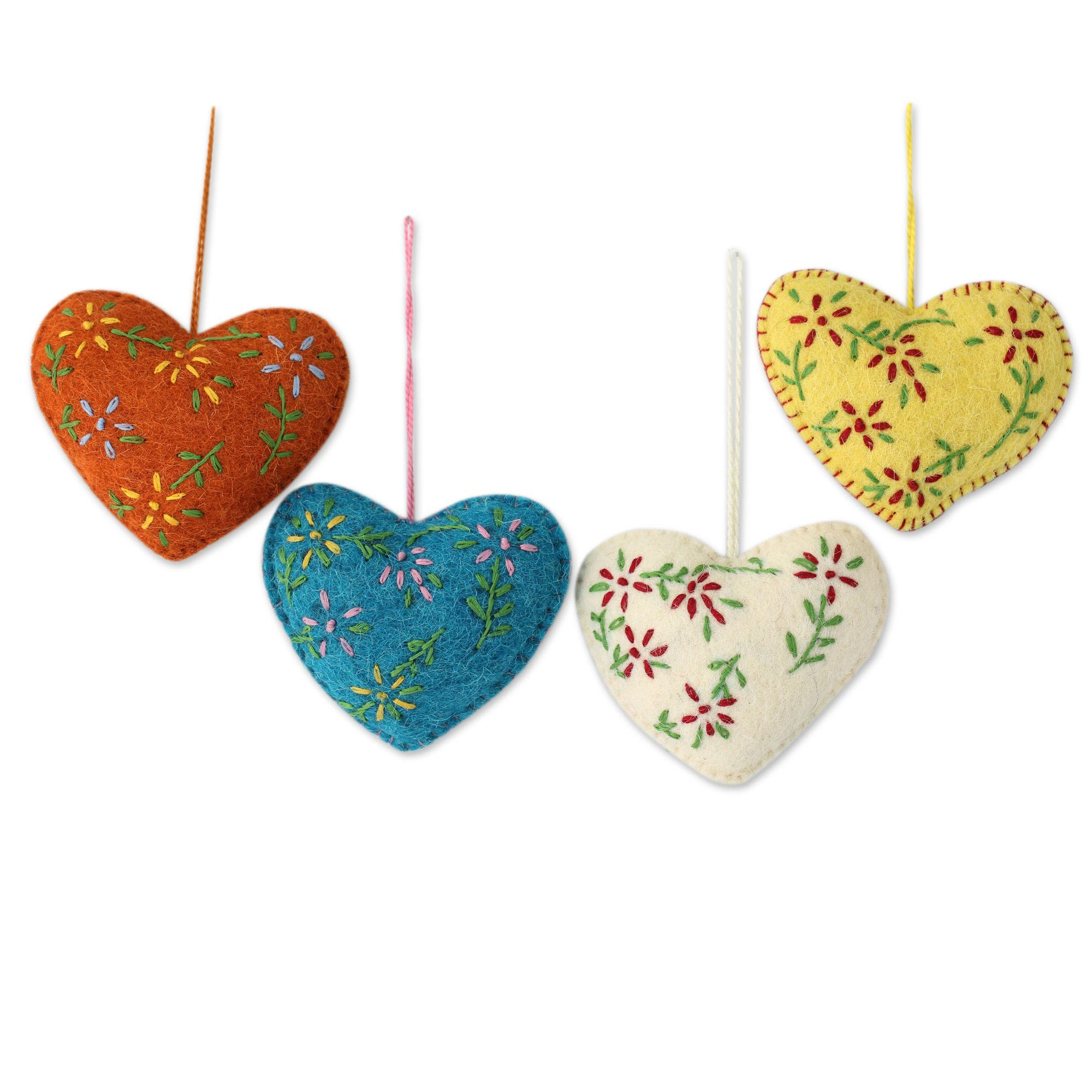 Holiday Hearts Wool Felt Christmas Ornament (Set of 4) technical drawing