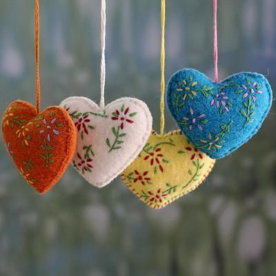 Holiday Hearts Wool Felt Christmas Ornament (Set of 4)