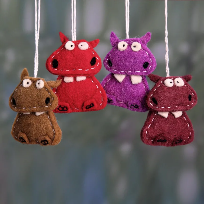 Curious Hippos Wool Felt Christmas Ornament (Set of 4) technical drawing